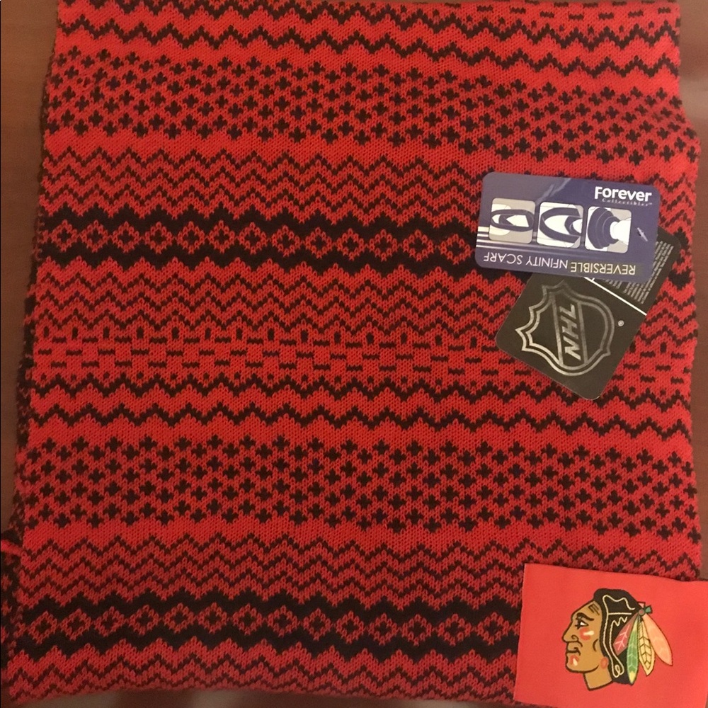 Blackhawks infinity scarf